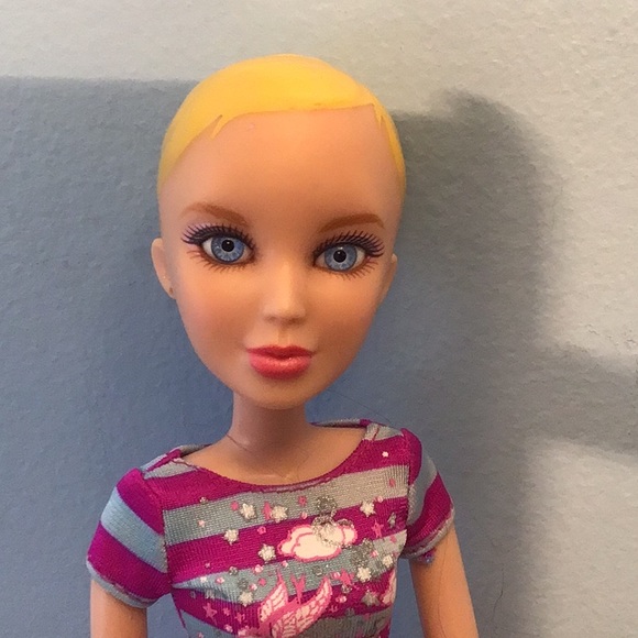 Liv Doll - Picture 4 of 5